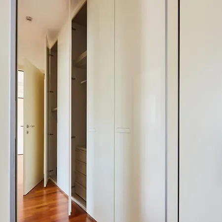Il Comfort Dello Spazio, In Un Bilocale Apartment *